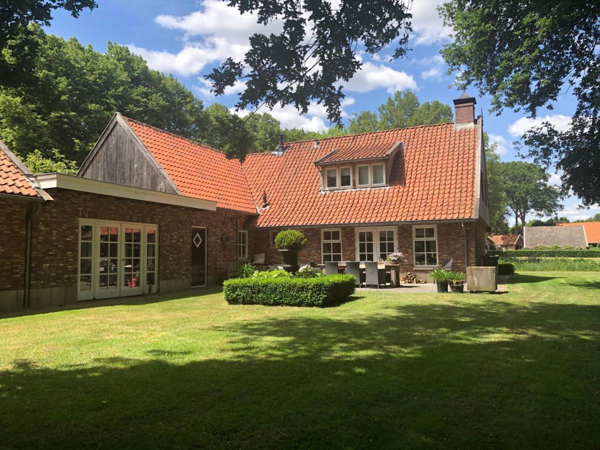 Bed and Breakfast Sloapmuts Oud-Ootmarsum Esterno foto