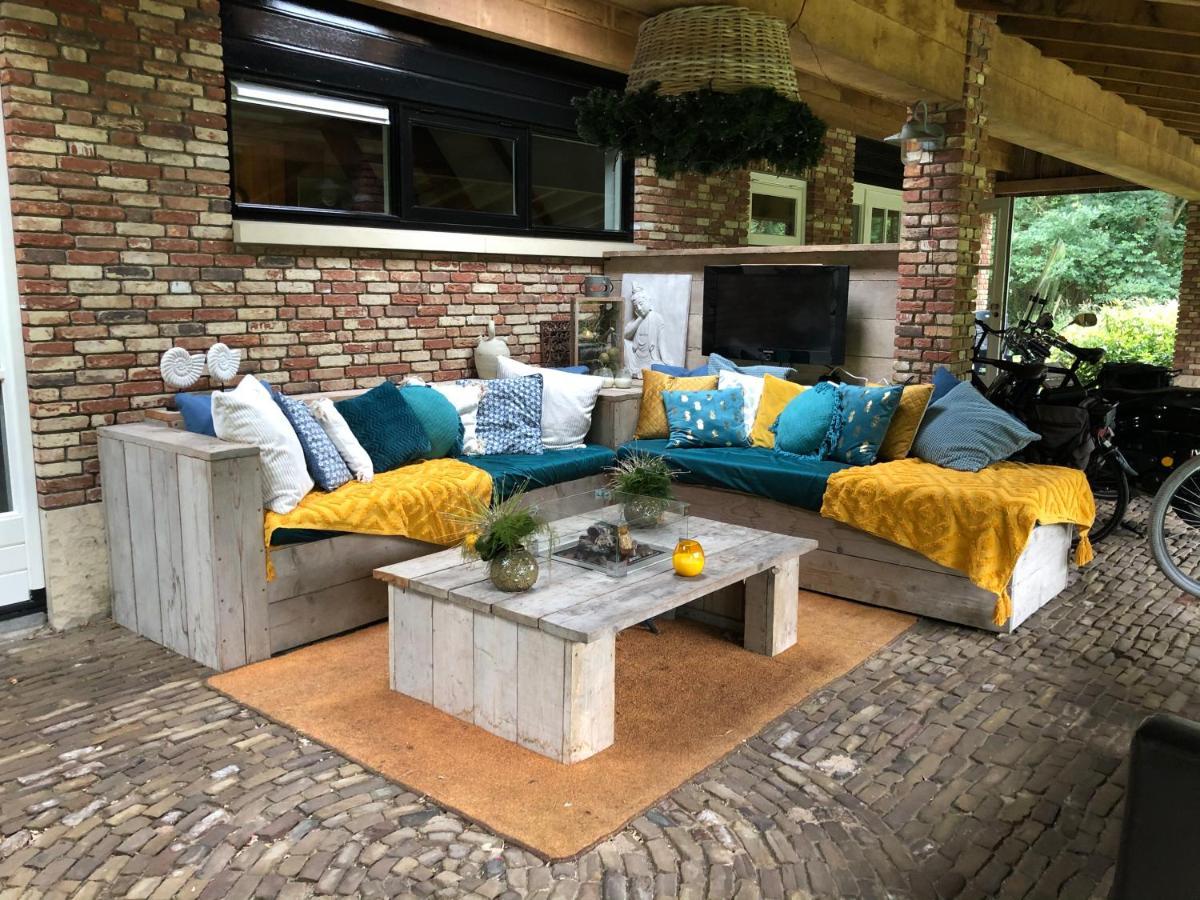 Bed and Breakfast Sloapmuts Oud-Ootmarsum Esterno foto