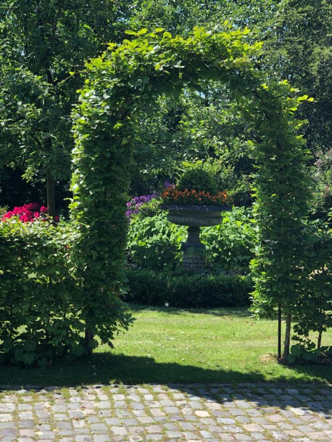 Bed and Breakfast Sloapmuts Oud-Ootmarsum Esterno foto