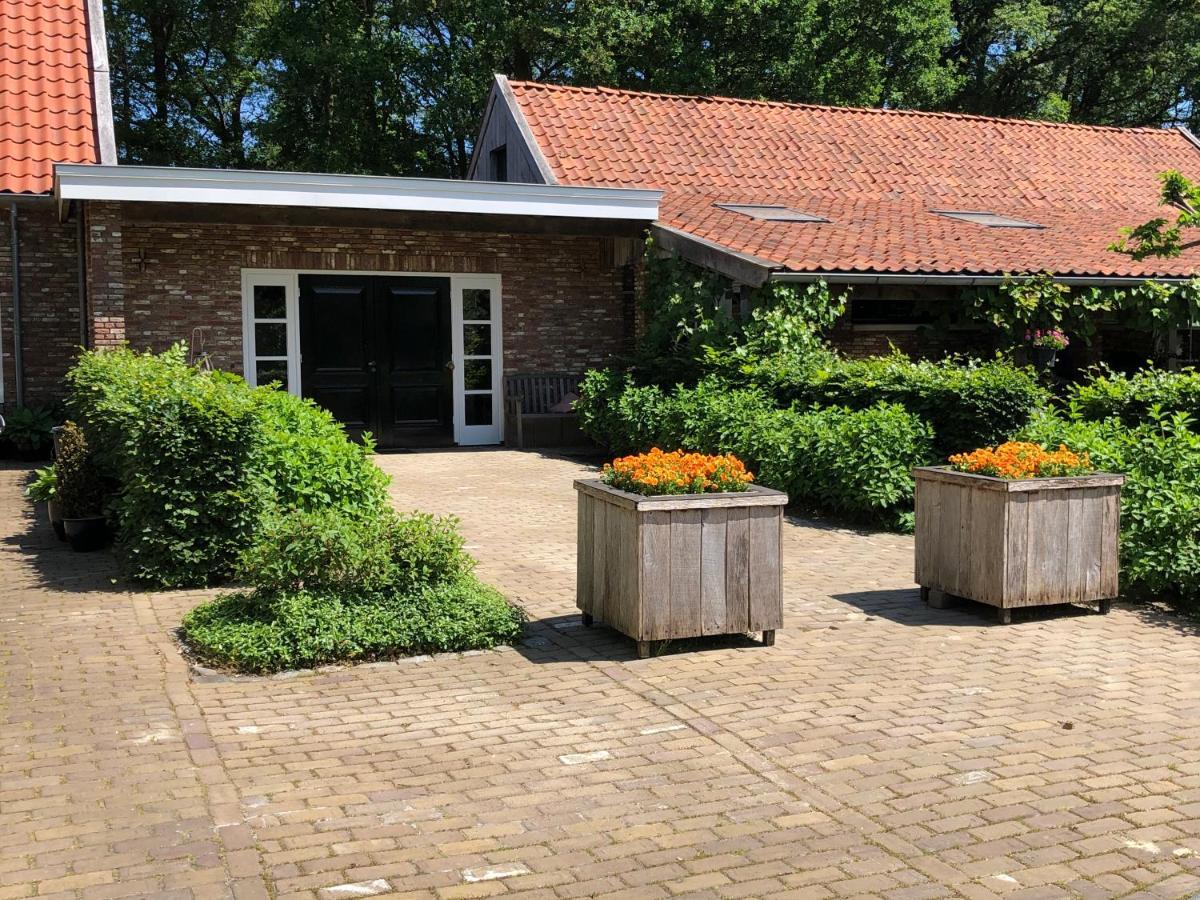 Bed and Breakfast Sloapmuts Oud-Ootmarsum Esterno foto